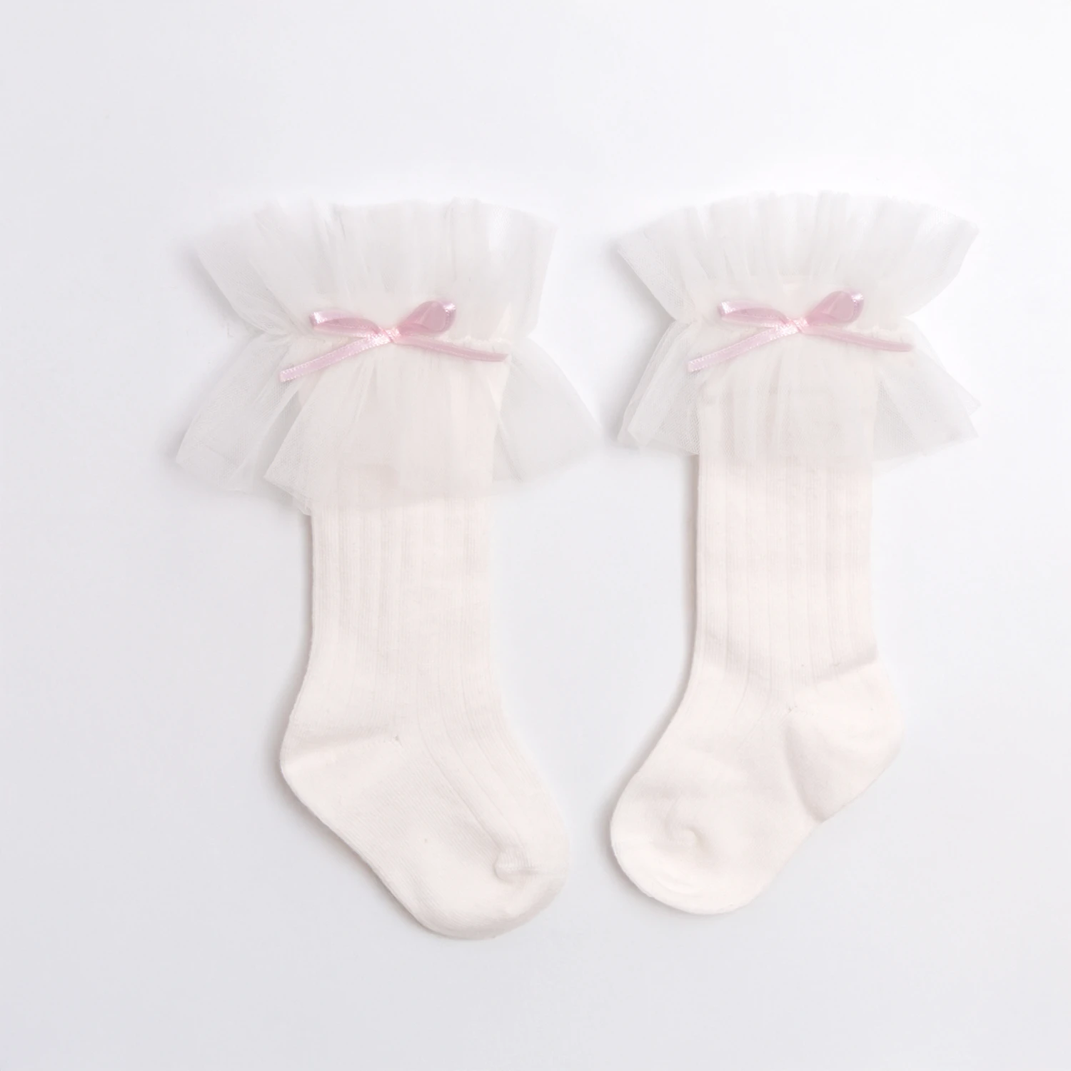 WHITE TULLY SOCKS 0-6/9-18 MONTHS